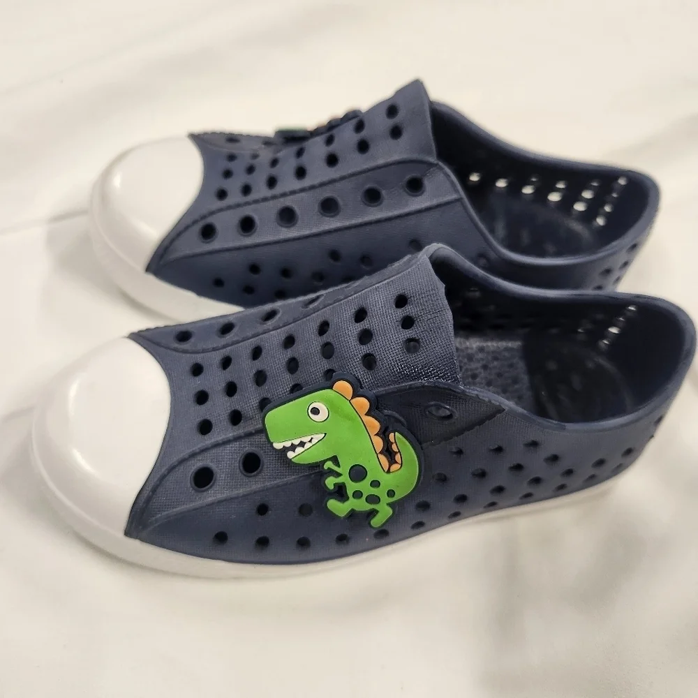 3/$25 Seannel Slip-On Shoes Sneaker Lightweight Breathable blue dinosaur Sz 9T